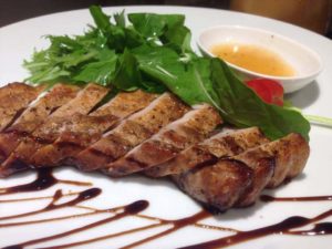 岩中豚の燻製焼き